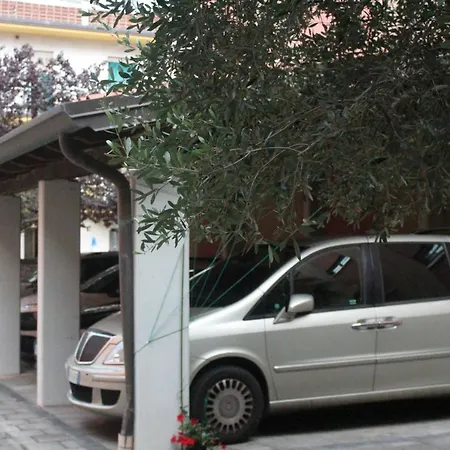 Giulia Apartment *